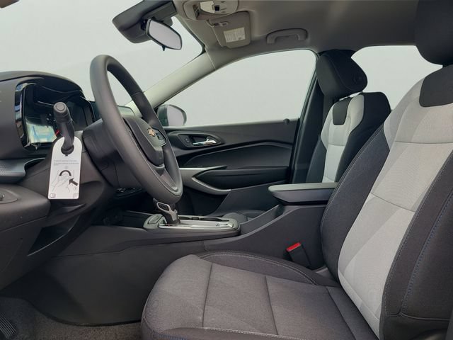 New 2026 Chevrolet Trax LS FWD image 17