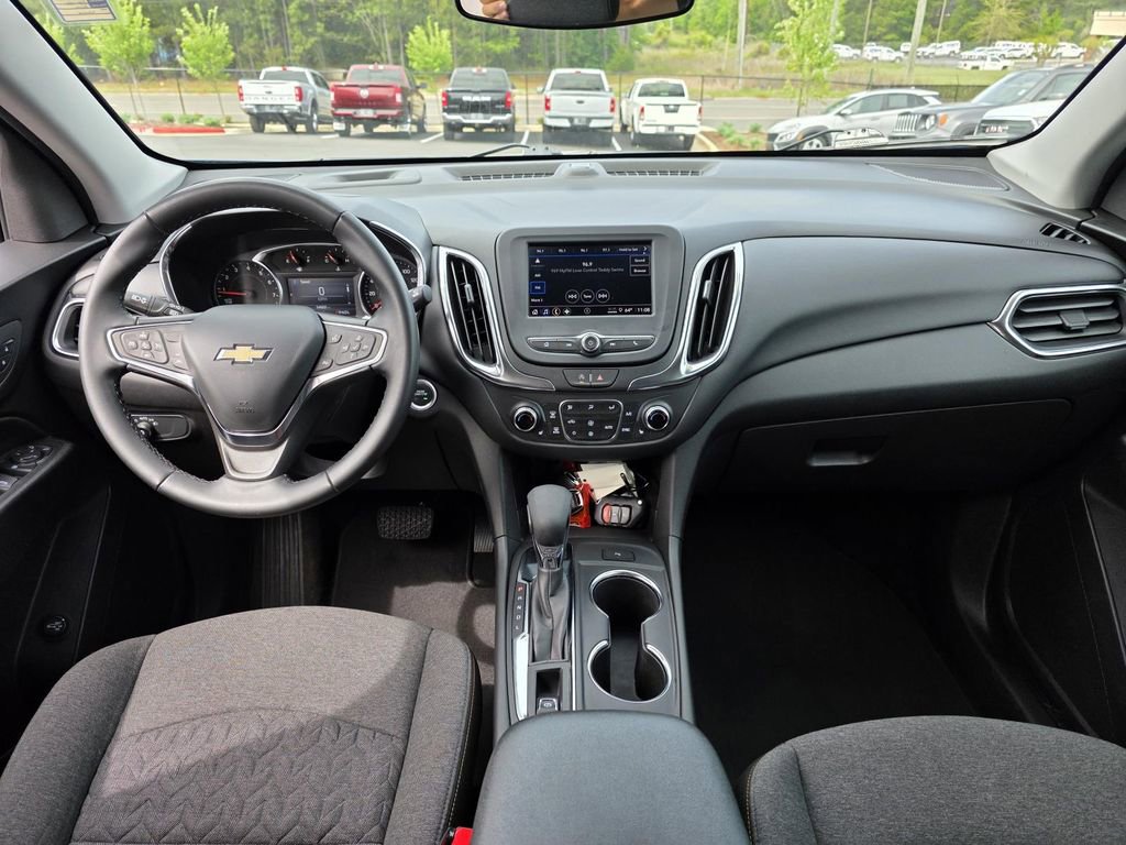Used 2024 Chevrolet Equinox LT image 25