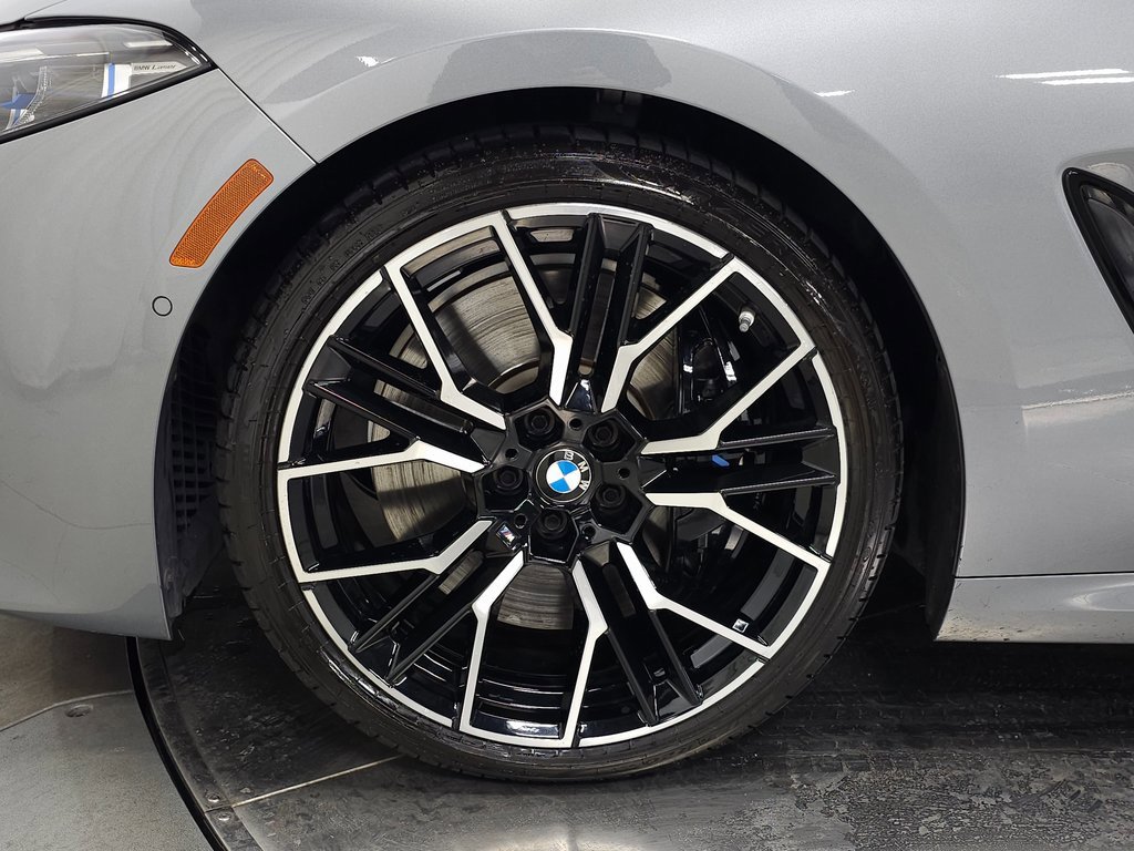 Used 2023 BMW M850i xDrive Convertible image 13