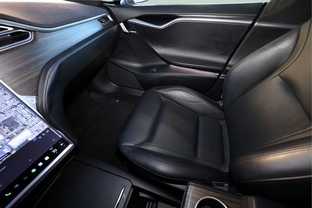 Used 2016 Tesla Model S P90D image 18