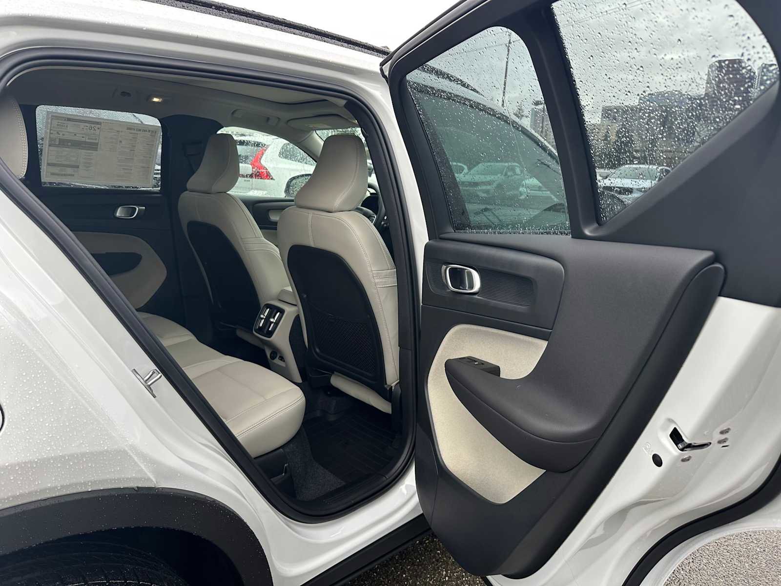 New 2026 Volvo XC40 B5 Ultra w/ Climate Package image 13