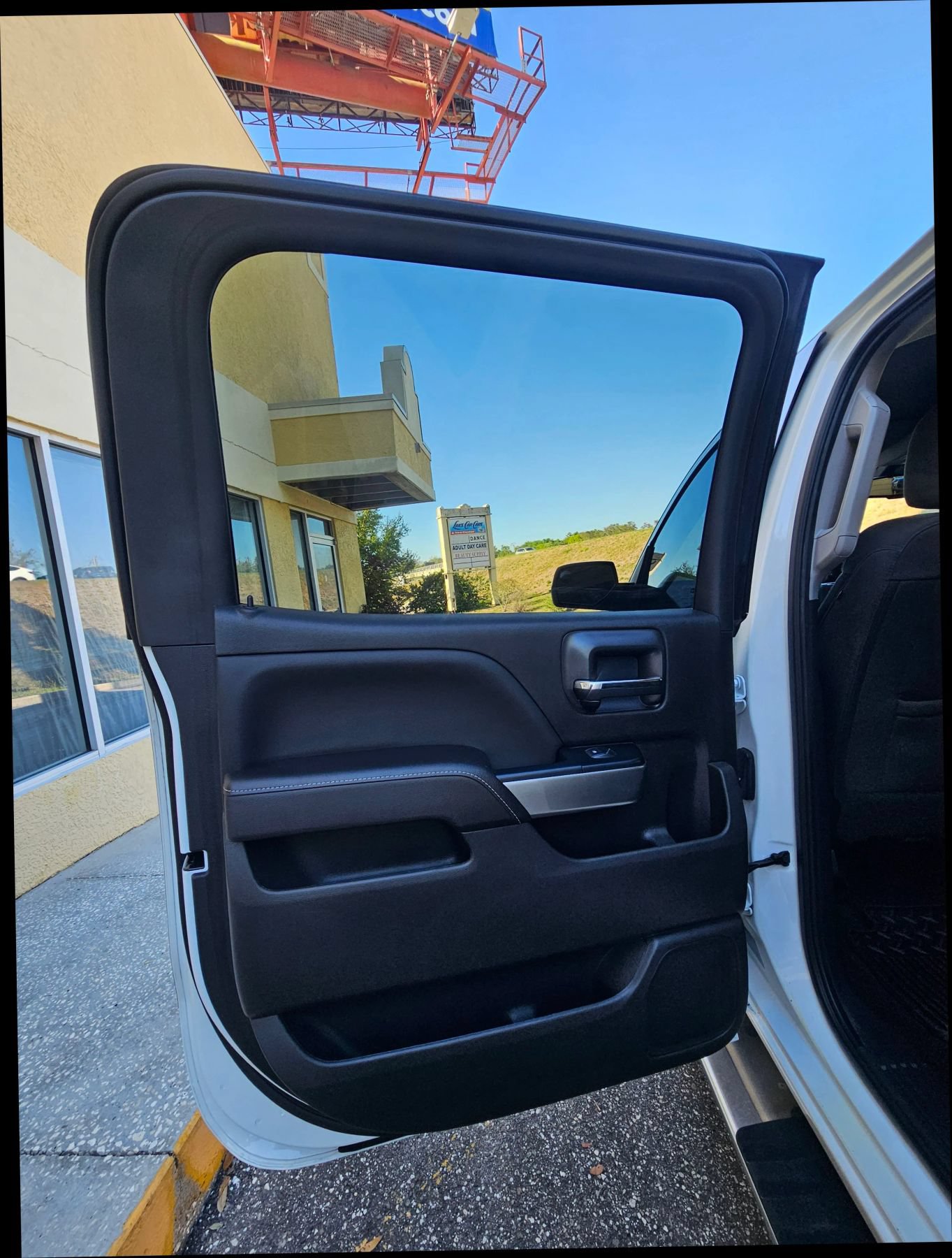 Used 2018 Chevrolet Silverado 1500 LT w/ LT Eassist Package RWD image 34
