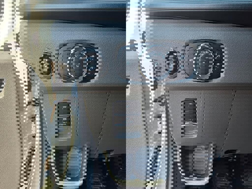 New 2025 Ford Transit 350 XLT image 17