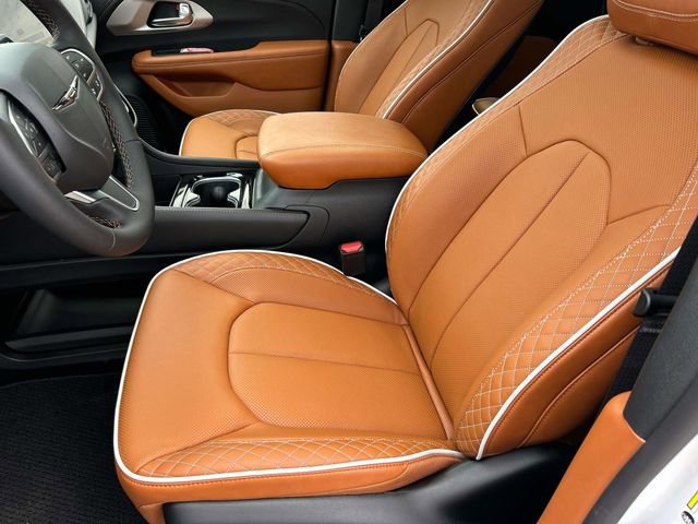 New 2026 Chrysler Pacifica Pinnacle FWD image 25