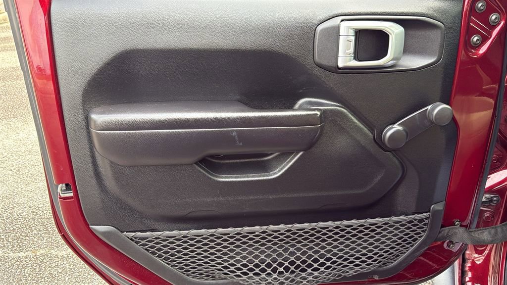 Used 2021 Jeep Gladiator Sport image 15