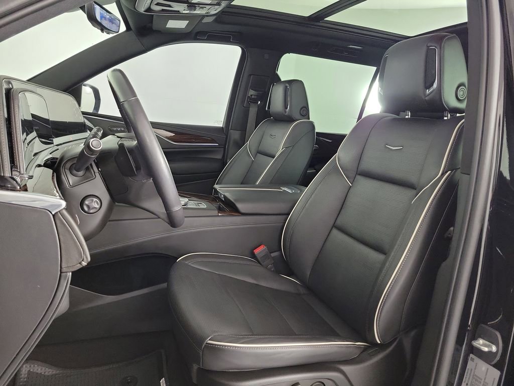 Used 2023 Cadillac Escalade ESV Premium Luxury AWD/4WD image 18