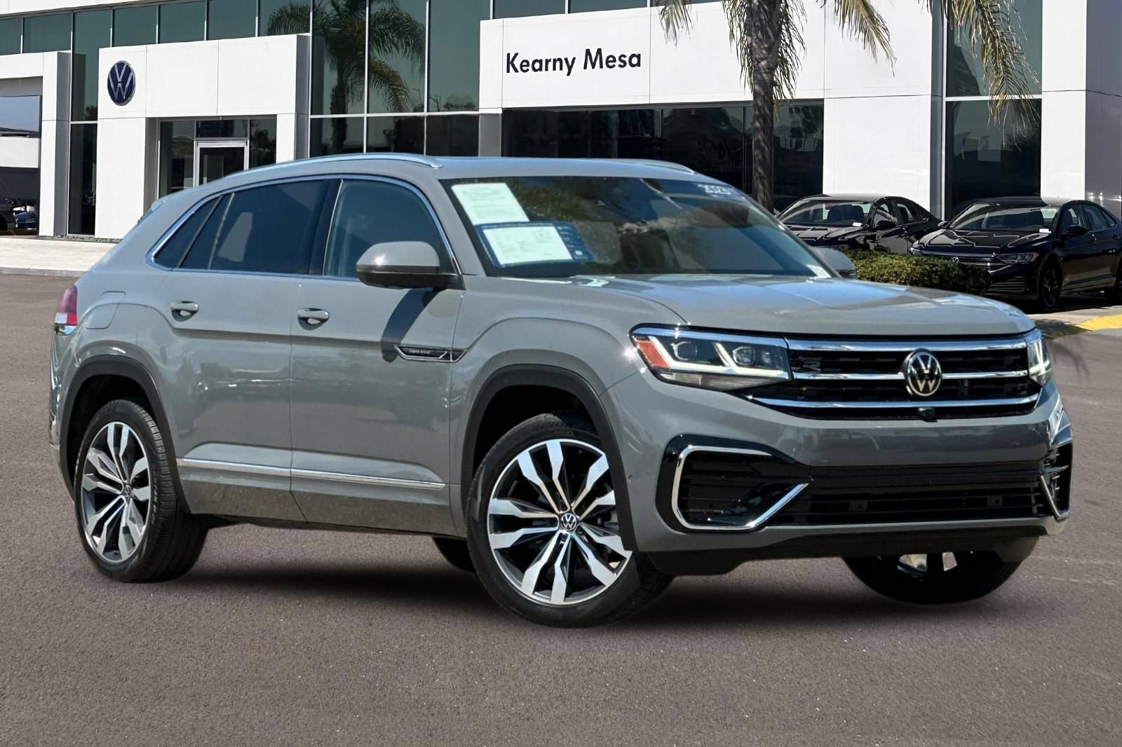 Used 2023 Volkswagen Atlas Cross Sport SEL Premium R-Line AWD/4WD image 2