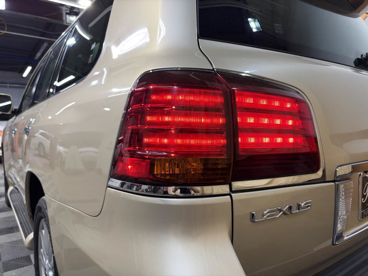Used 2008 Lexus LX 570 4WD image 9