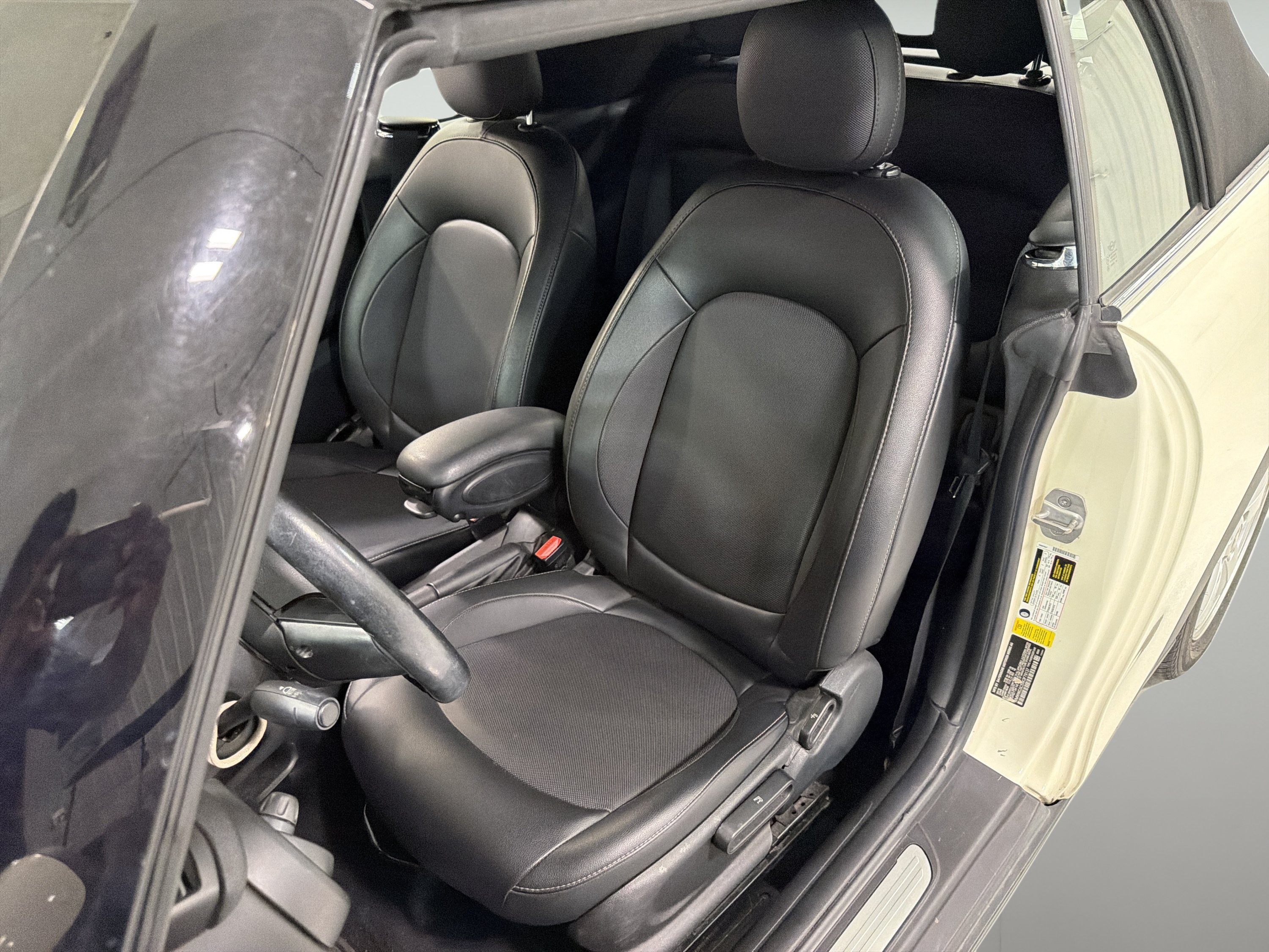 Used 2019 MINI Cooper Convertible FWD image 9