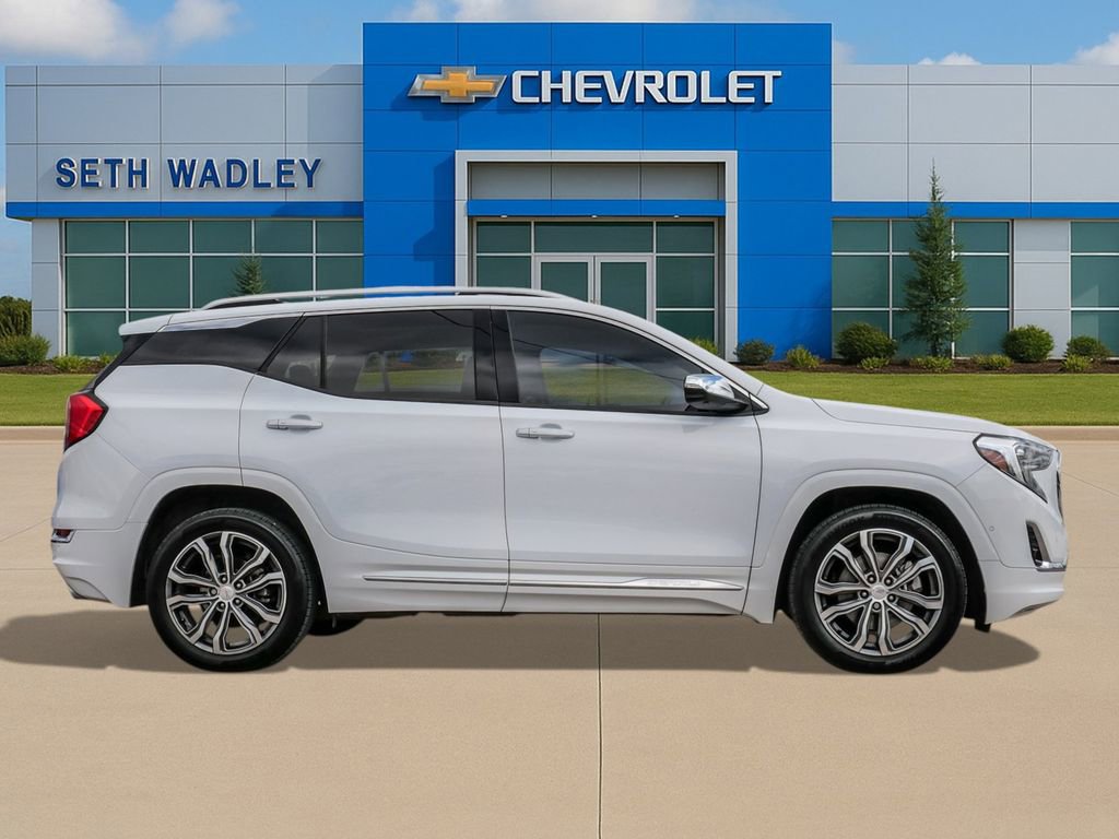 Used 2019 GMC Terrain Denali w/ Advanced Safety Package image 8