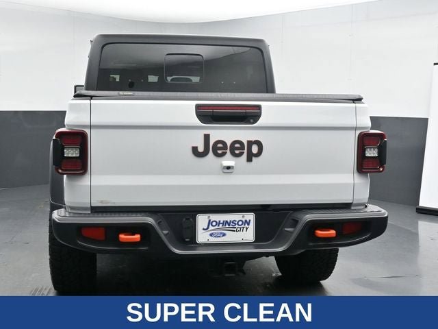 Used 2024 Jeep Gladiator Mojave w/ Technology Group AWD/4WD image 11