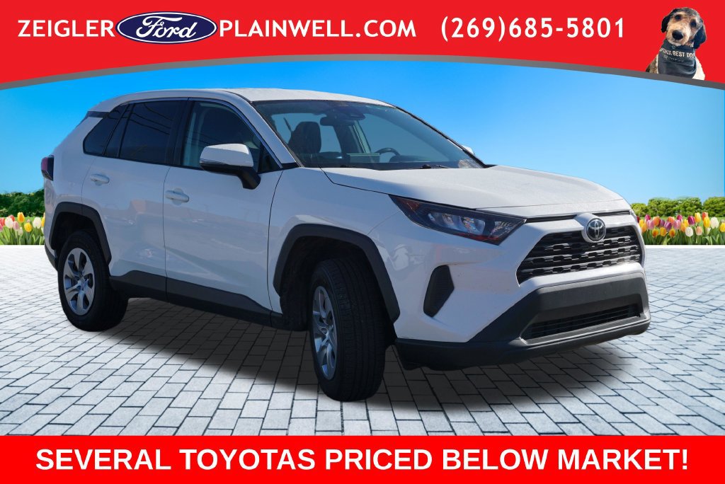 Used 2022 Toyota RAV4 LE AWD/4WD image 7