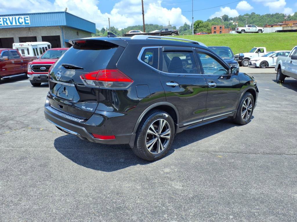 Used 2017 Nissan Rogue SL w/ SL Premium Package image 7