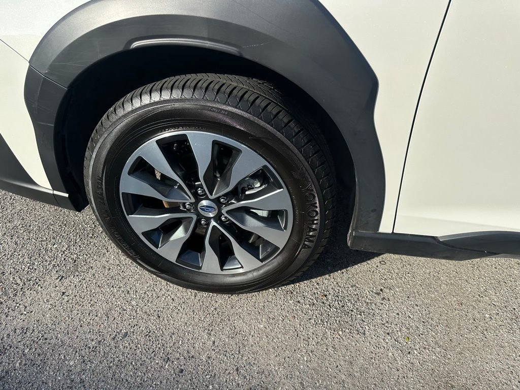 Used 2023 Subaru Outback Limited image 11