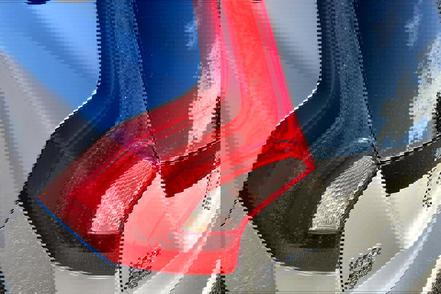 Used 2017 Volvo V60 T5 Cross Country w/ Convenience Package image 27