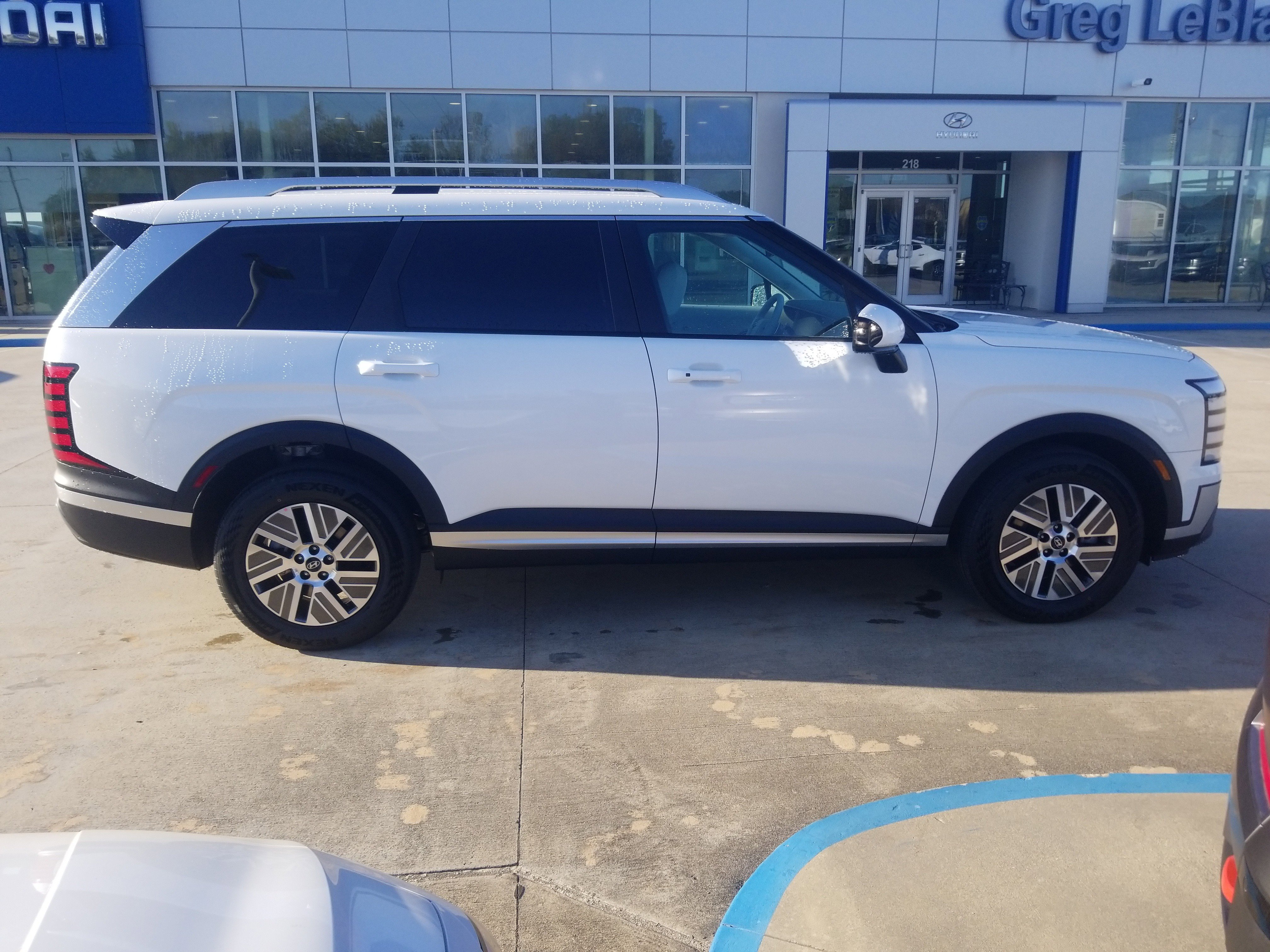 New 2026 Hyundai Palisade Blue SEL 7P image 8