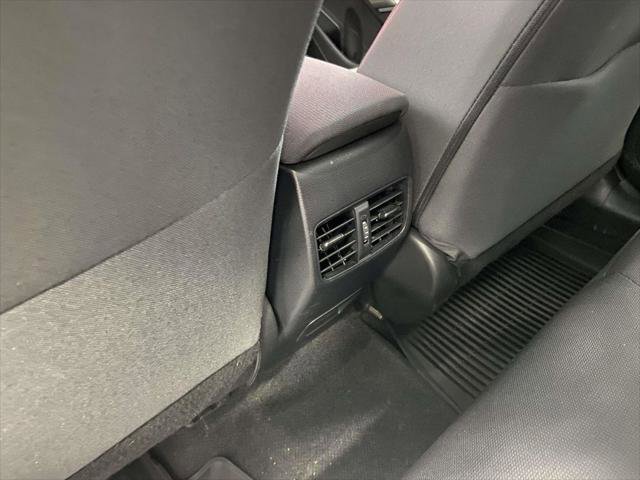 Certified 2022 Toyota Corolla Cross LE w/ Moonroof Package image 14