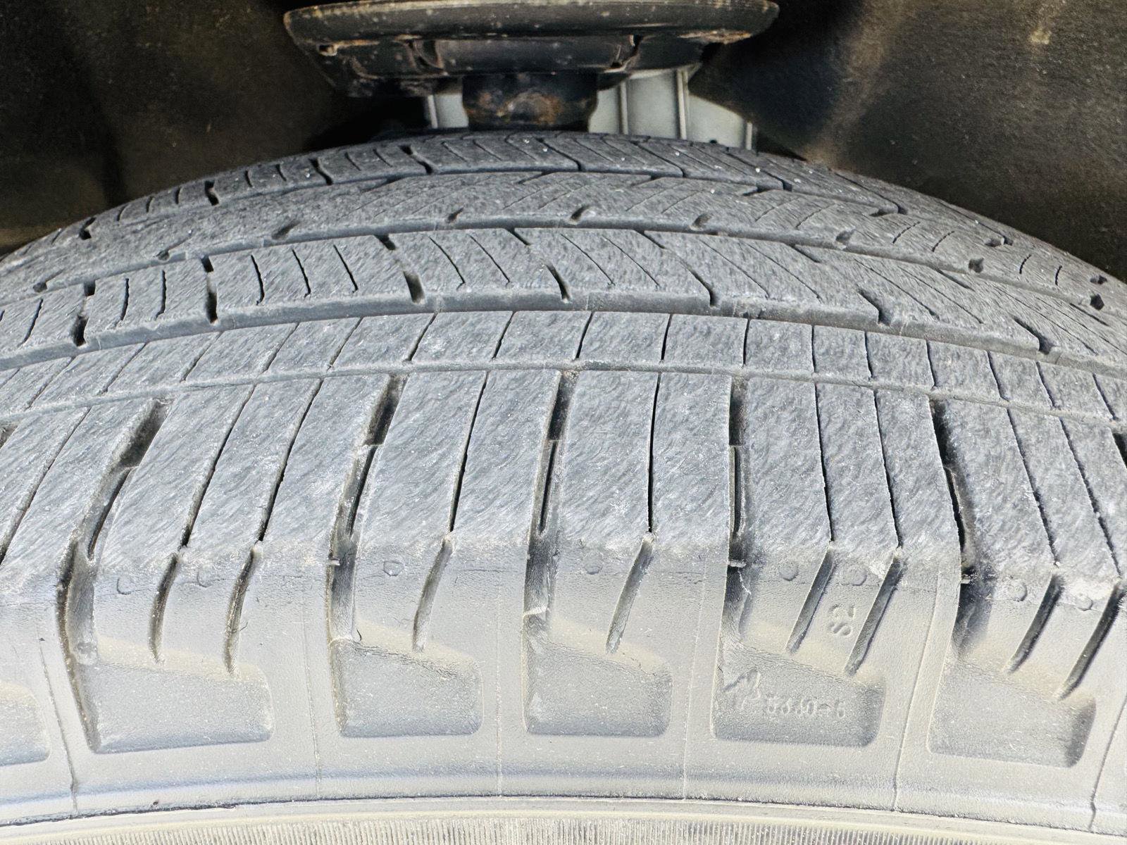 Used 2023 Ford Explorer XLT w/ Equipment Group 202A AWD/4WD image 45