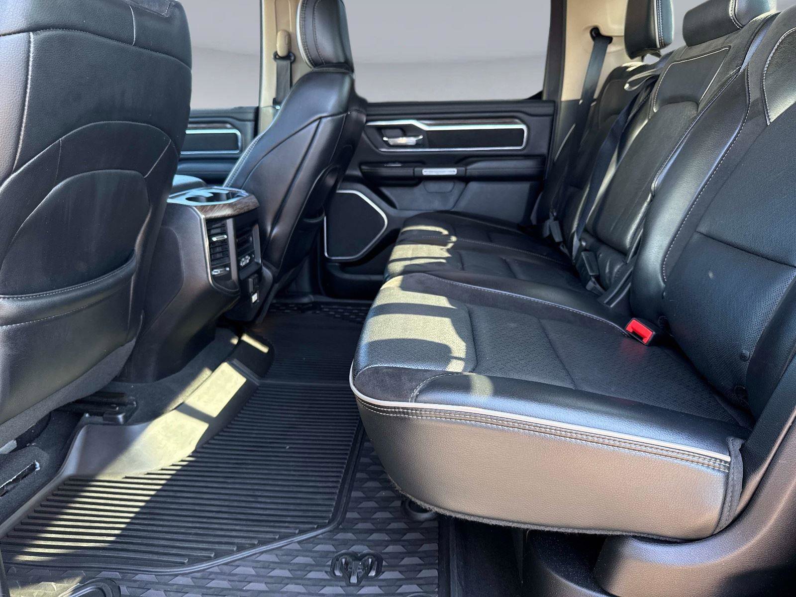 Used 2019 RAM 1500 Laramie AWD/4WD image 13