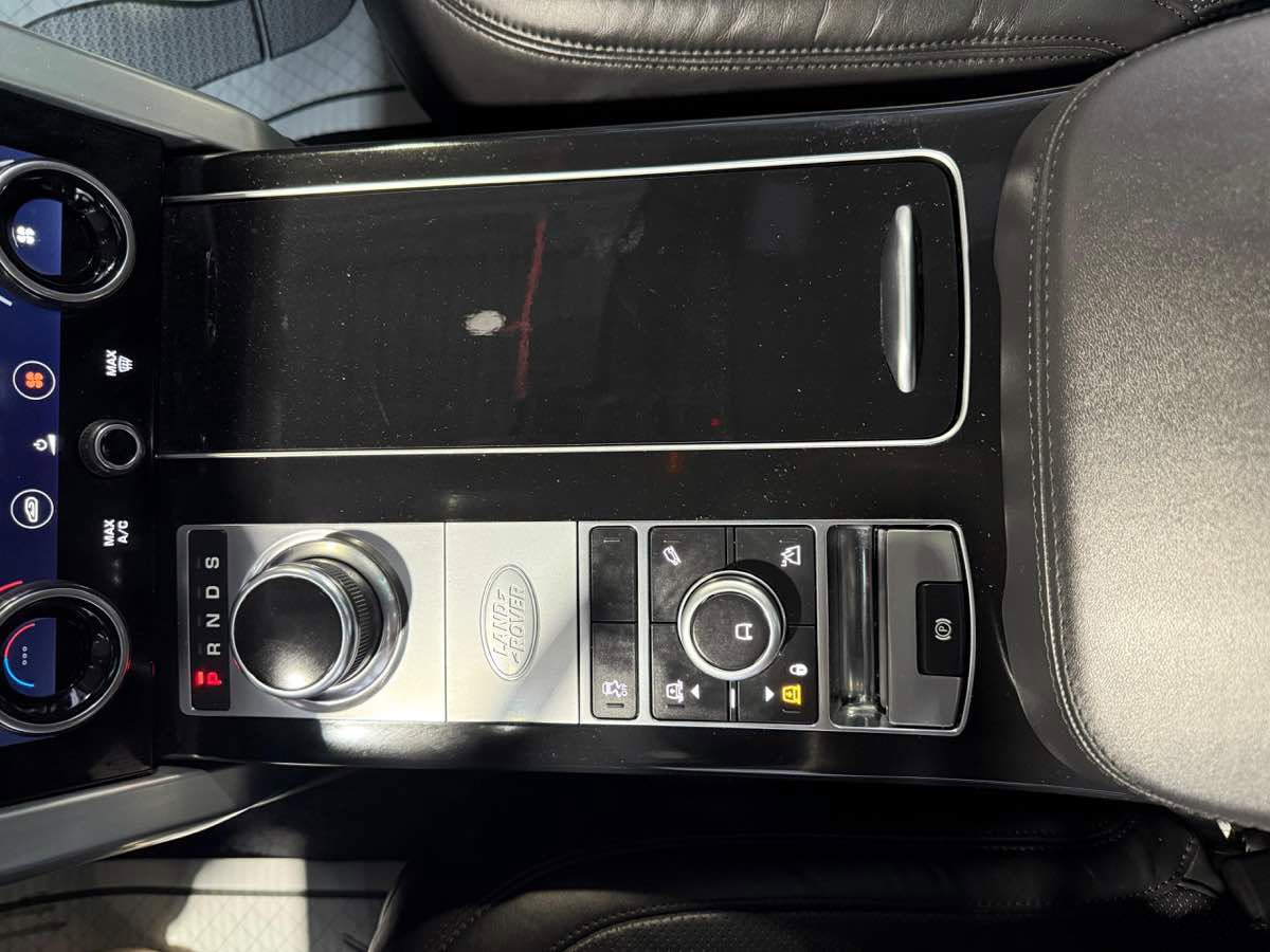 Used 2019 Land Rover Range Rover HSE AWD/4WD image 27