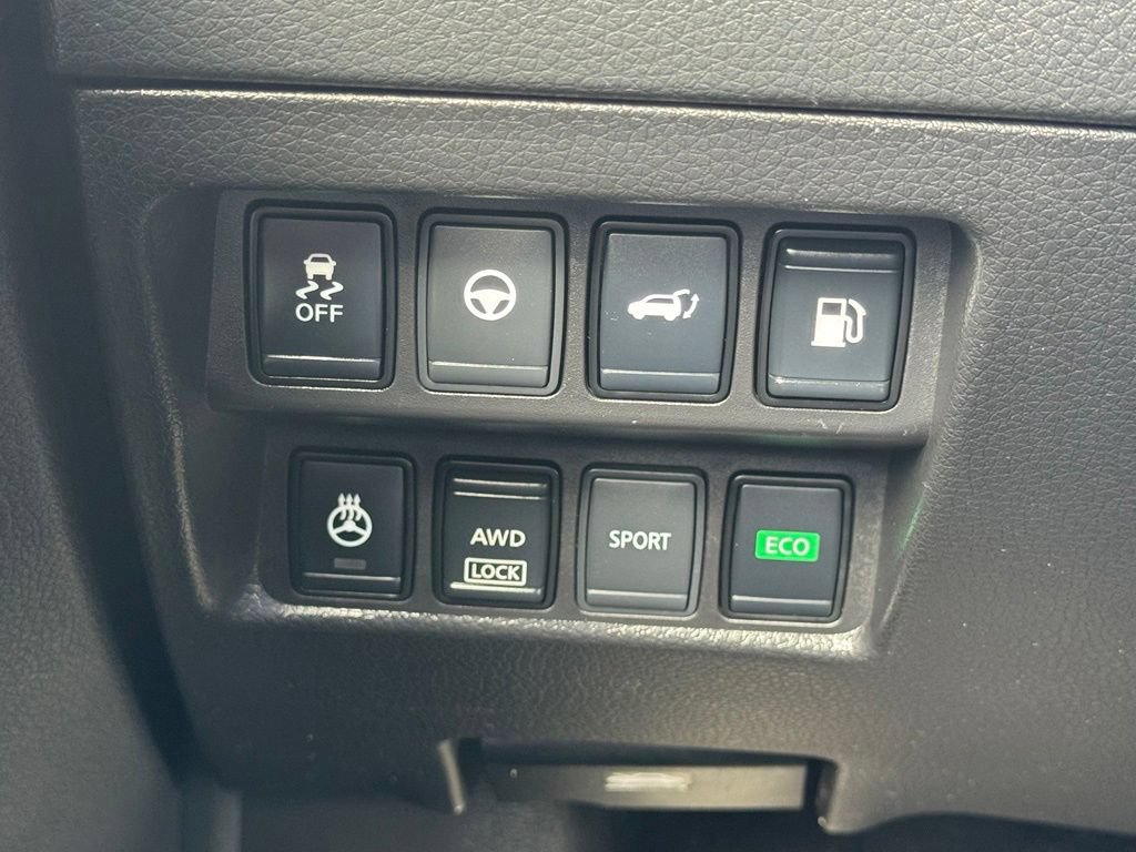 Used 2019 Nissan Rogue SV w/ Premium Package AWD/4WD image 30