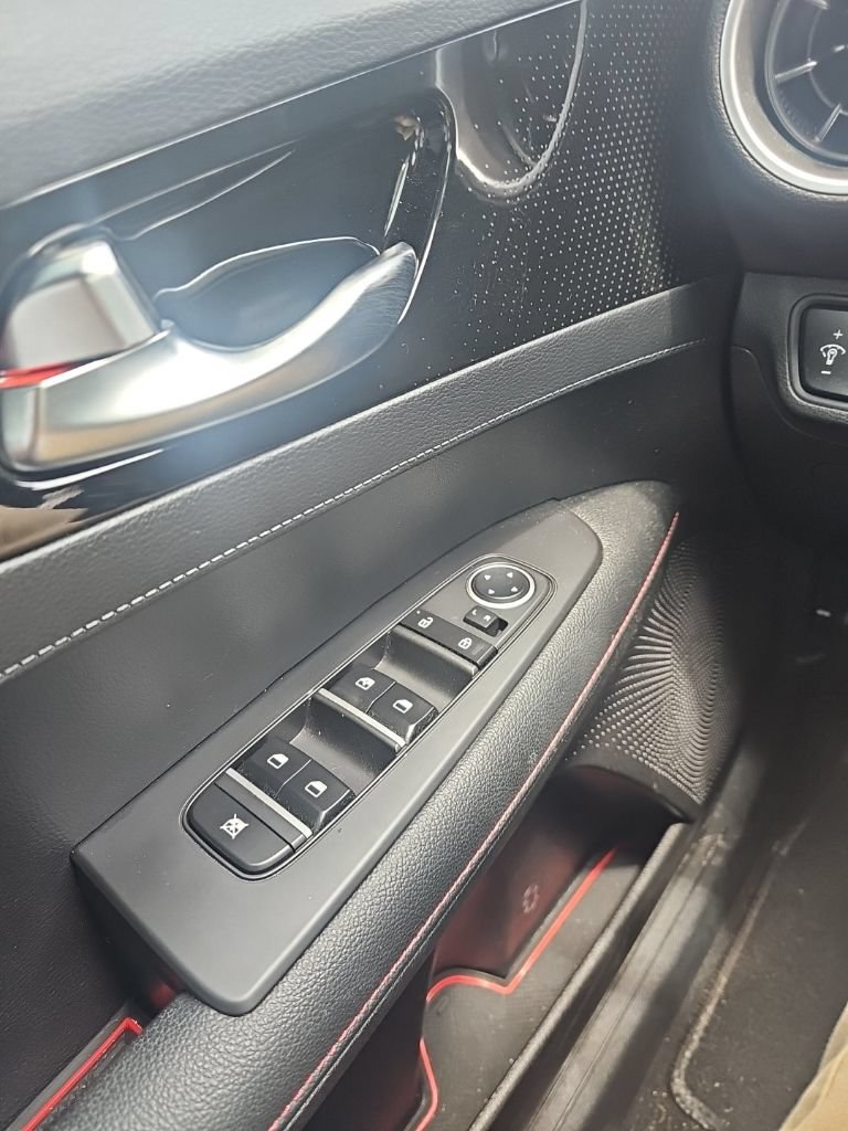 Used 2023 Kia Forte GT FWD image 11