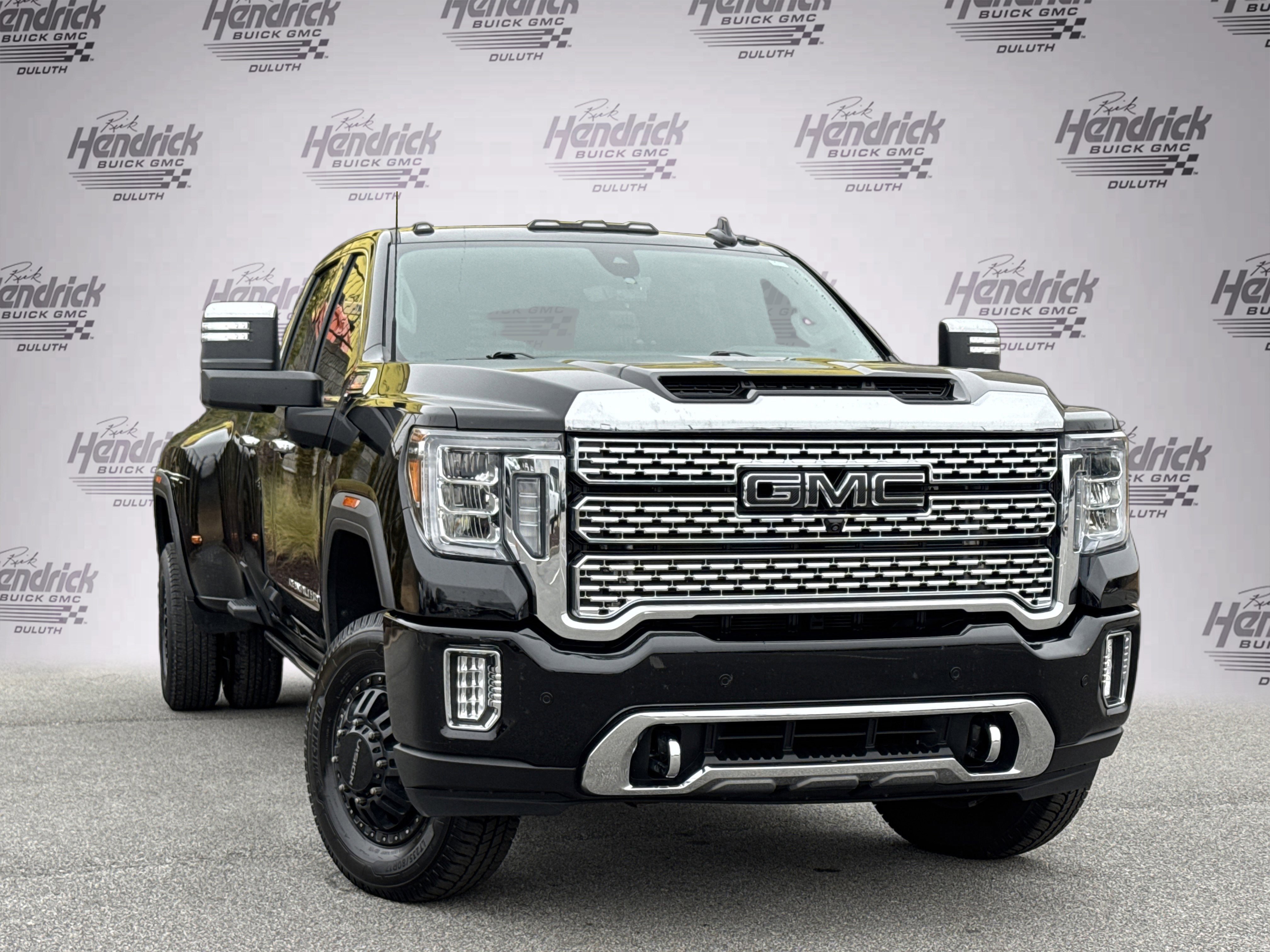 Used 2023 GMC Sierra 3500 Denali w/ Denali Ultimate Package video 2