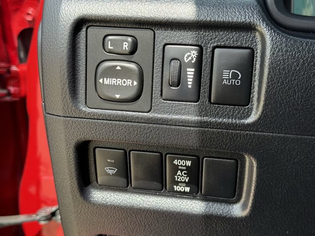 Used 2020 Toyota 4Runner SR5 AWD/4WD image 24
