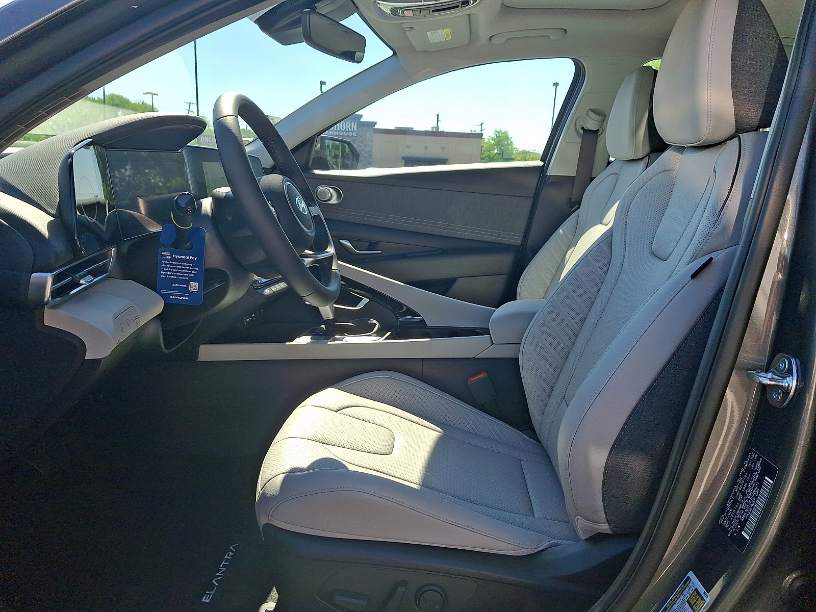 New 2026 Hyundai Elantra Limited FWD image 7