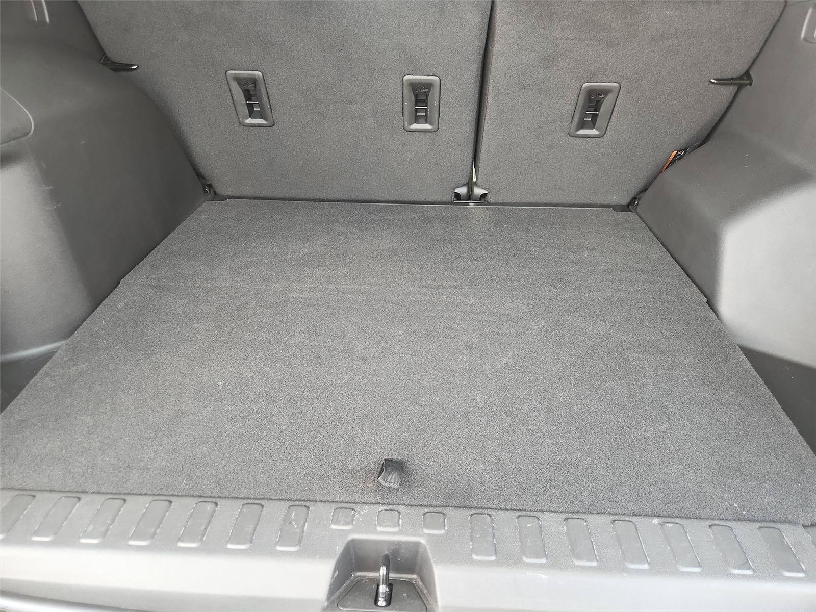 Used 2023 Chevrolet Equinox LS w/ LS Convenience Package FWD image 24
