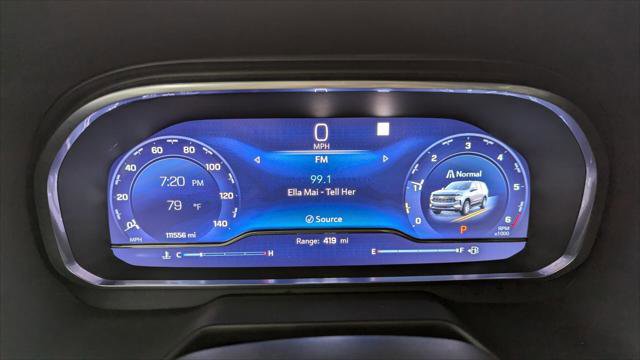 Used 2023 Chevrolet Suburban Premier image 28