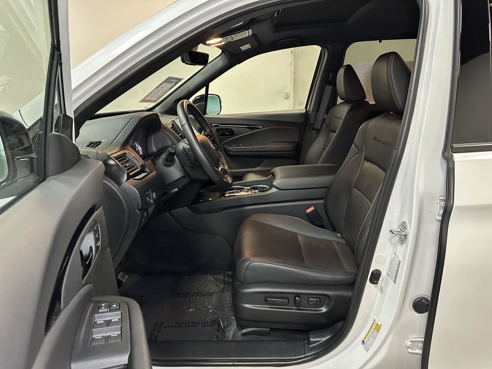 Certified 2024 Honda Passport Black Edition image 22