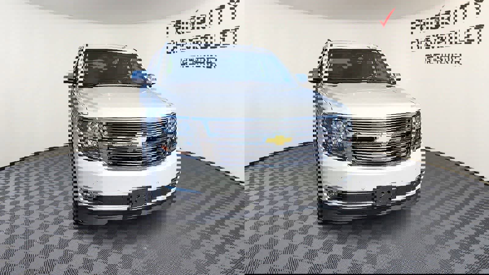 Used 2018 Chevrolet Suburban Premier image 3