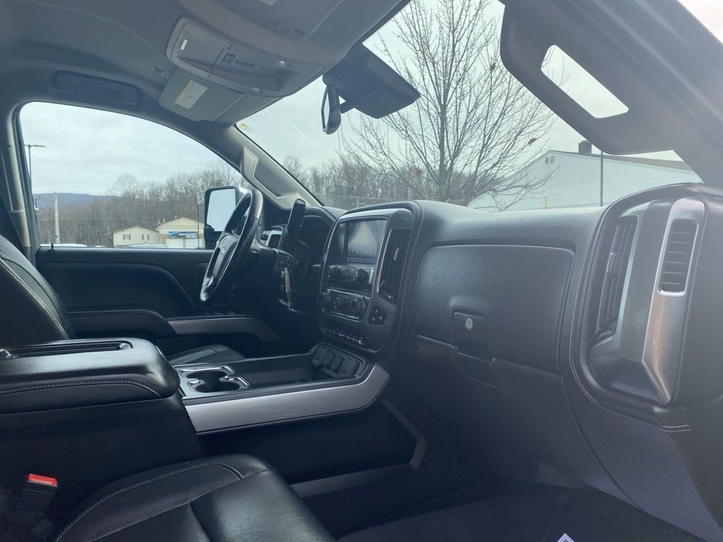Used 2018 Chevrolet Silverado 2500 LTZ w/ Duramax Plus Package image 9