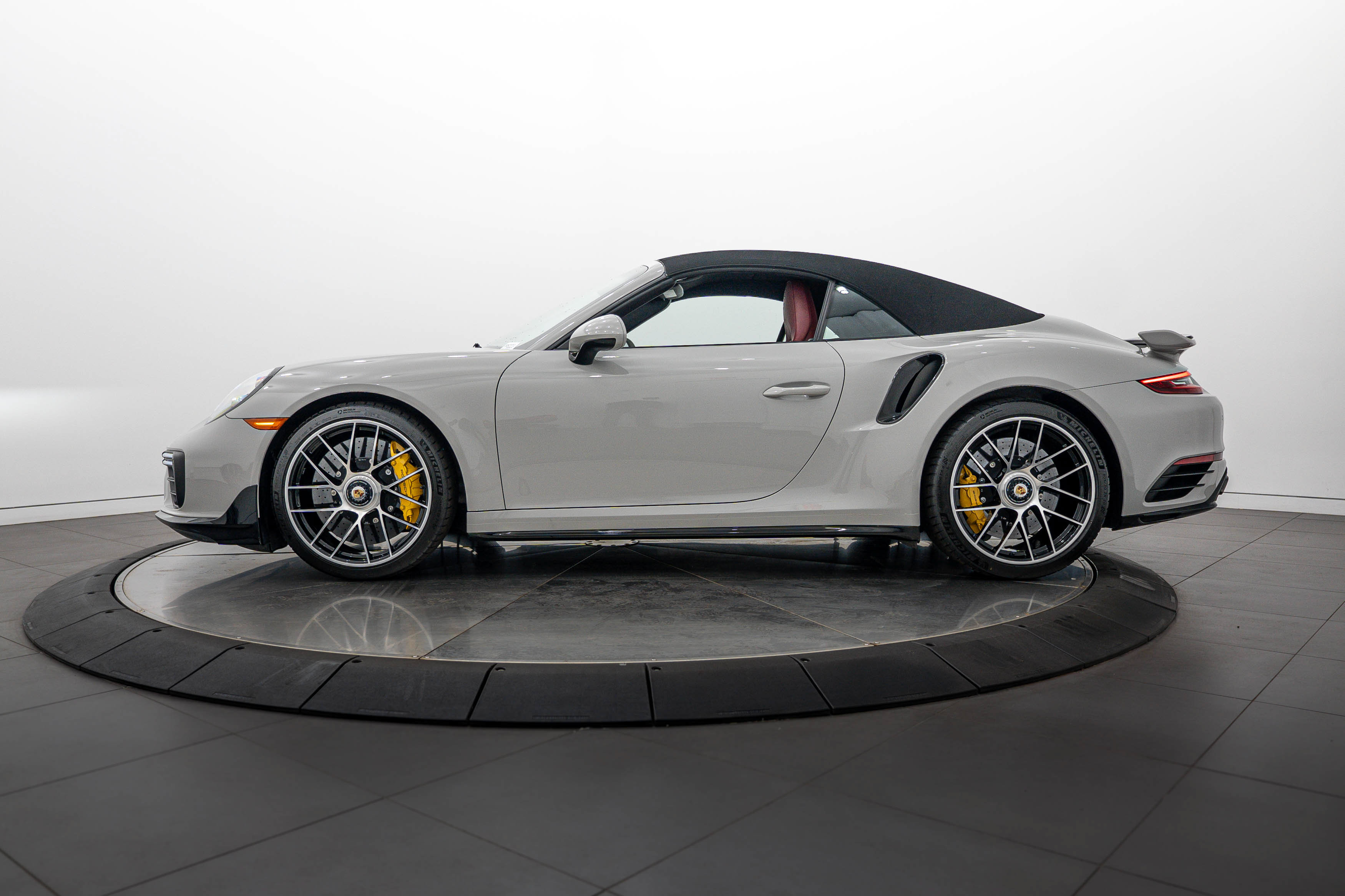Certified 2019 Porsche 911 Turbo S AWD/4WD image 24