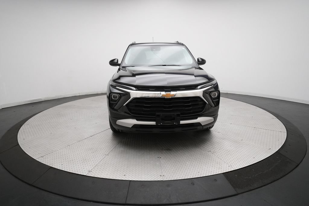 Used 2025 Chevrolet TrailBlazer LT AWD/4WD image 11