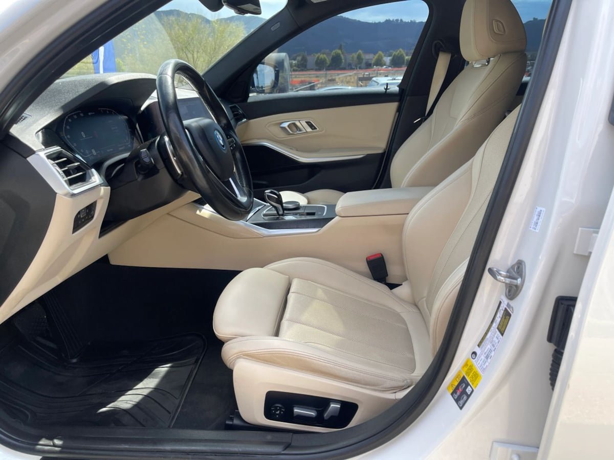 Used 2022 BMW 330e w/ Driving Assistance Package RWD image 20
