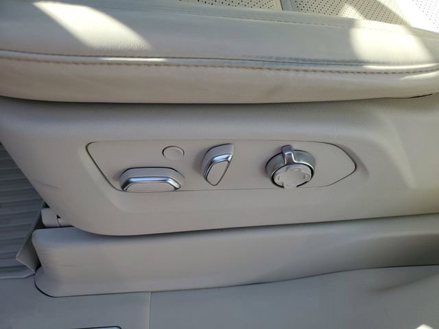 Used 2023 Cadillac Escalade Sport Platinum image 7