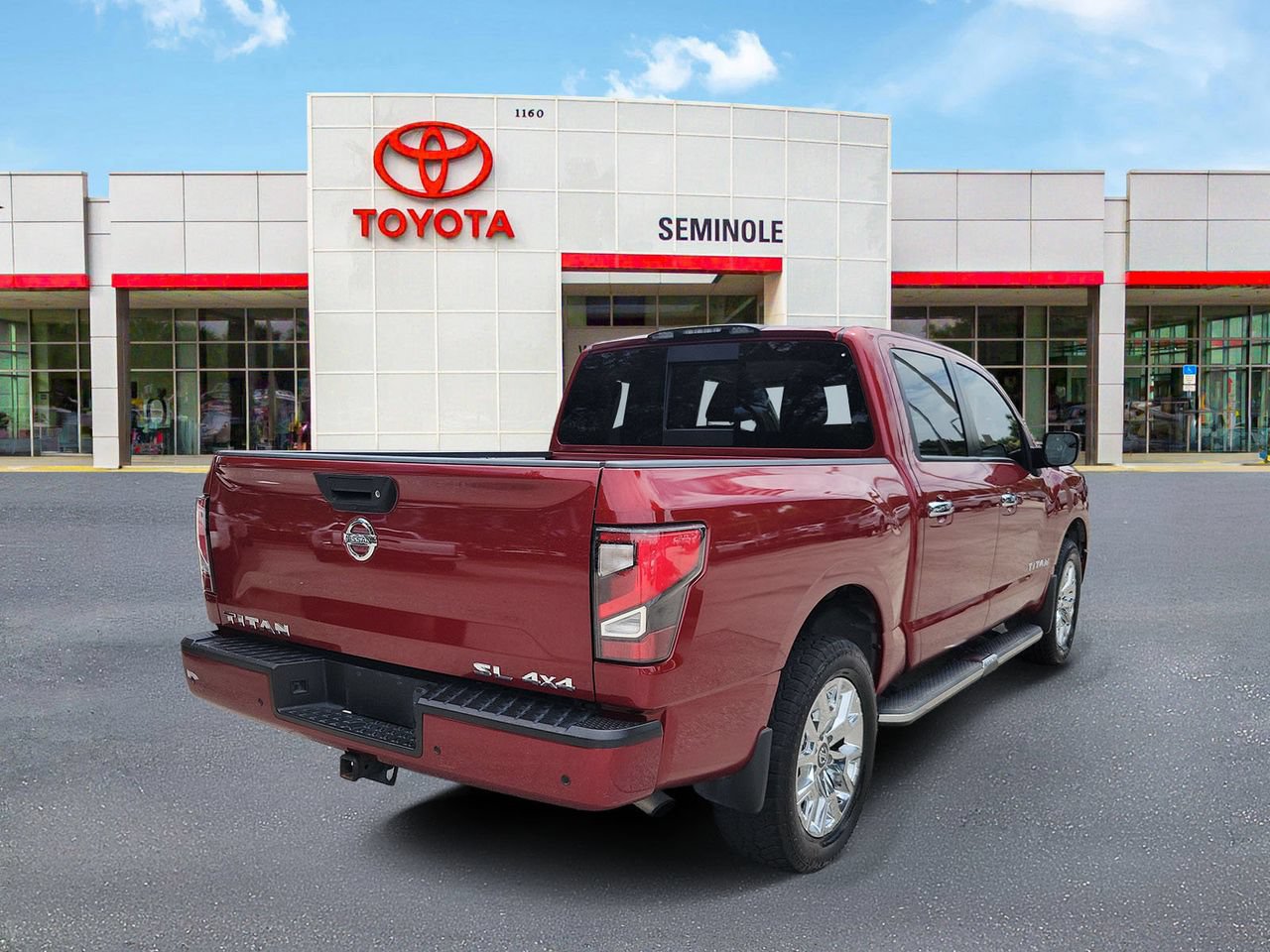 Used 2021 Nissan Titan SL AWD/4WD image 3