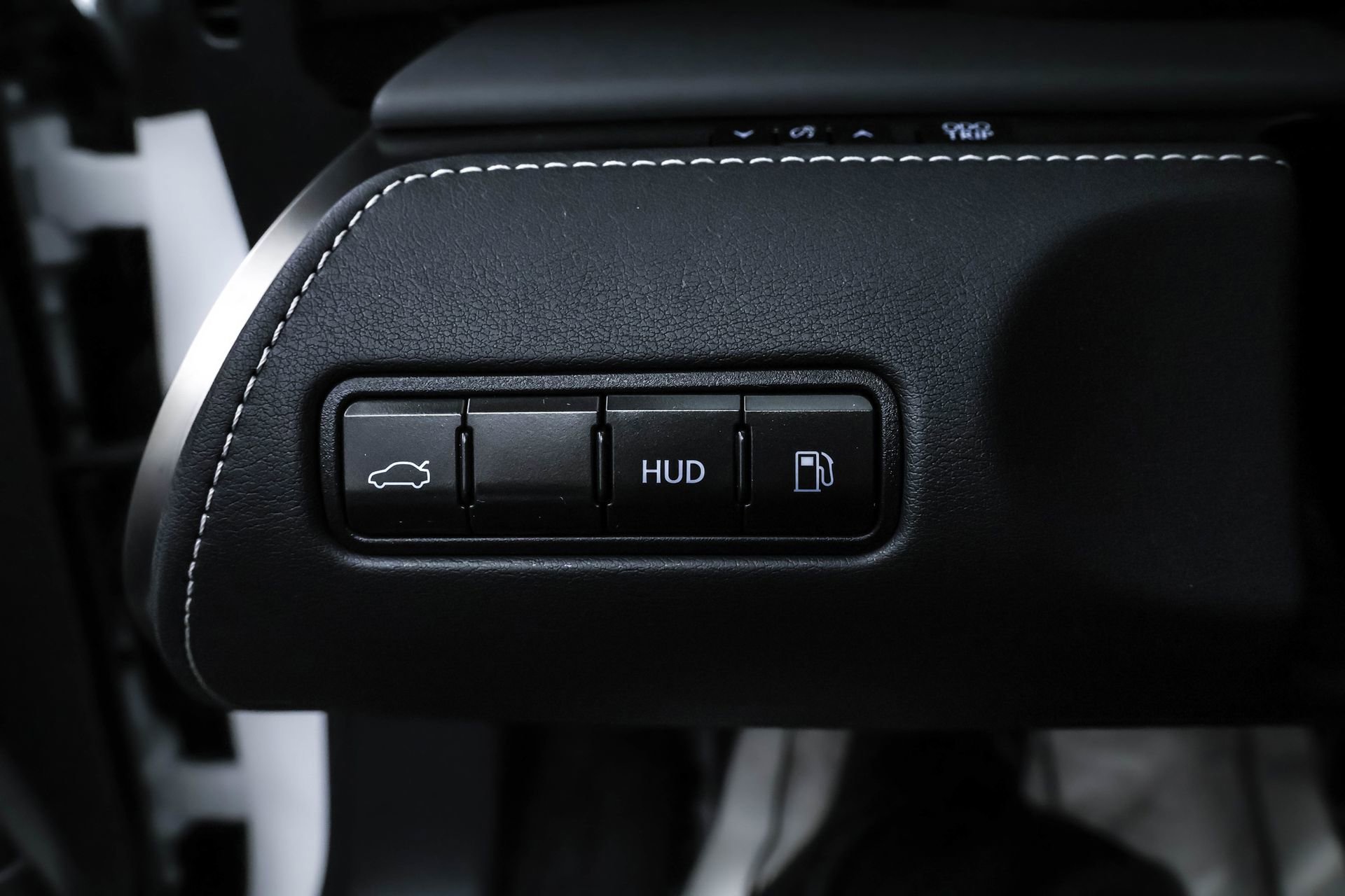 Used 2024 Lexus LC 500 Convertible image 28