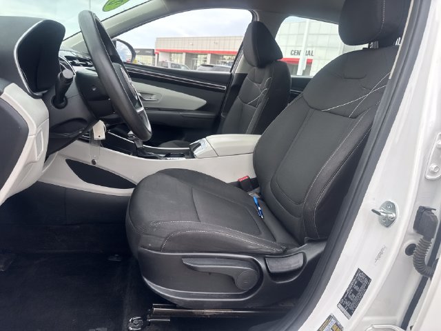 Used 2023 Hyundai Tucson SE AWD/4WD image 15