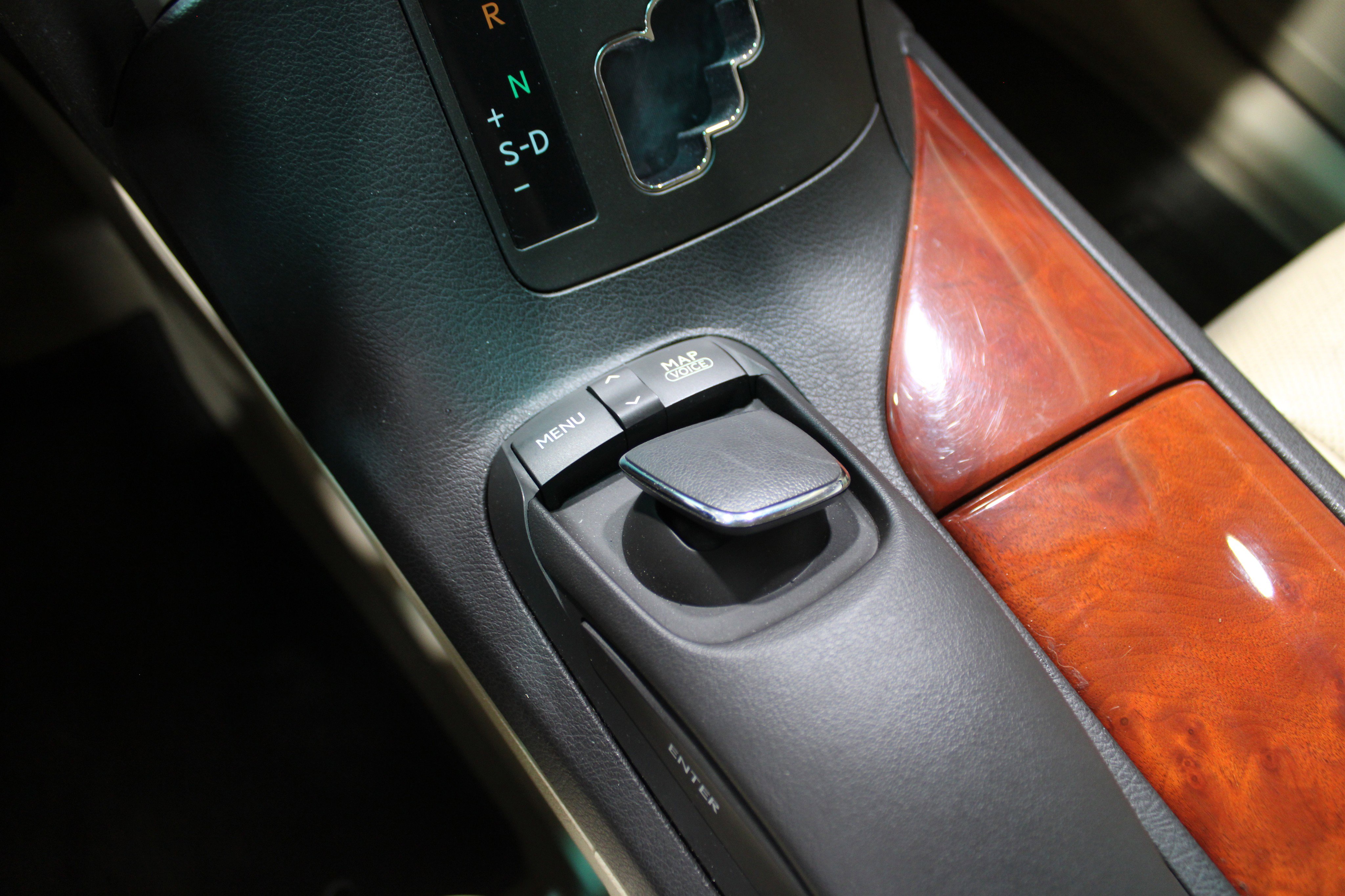 Used 2012 Lexus RX 350 AWD w/ Premium Pkg image 23