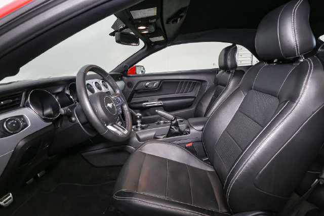 Used 2017 Ford Mustang GT Premium RWD image 35
