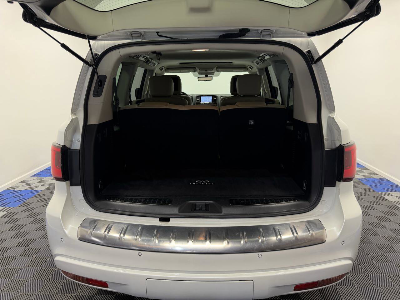 Used 2021 INFINITI QX80 Premium Select w/ Cargo Package RWD image 27
