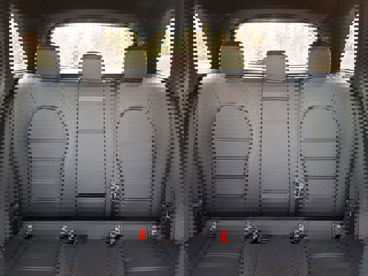 Used 2022 Mercedes-Benz GLC 300 4MATIC image 13