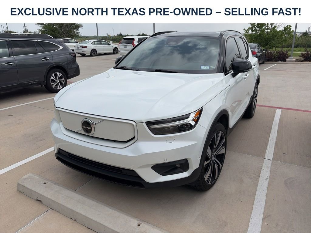 Used 2022 Volvo XC40 P8 Recharge Plus AWD/4WD image 1