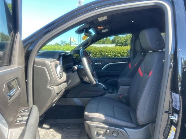 Used 2023 Chevrolet Colorado Z71 w/ Z71 Convenience Package 2 AWD/4WD image 14