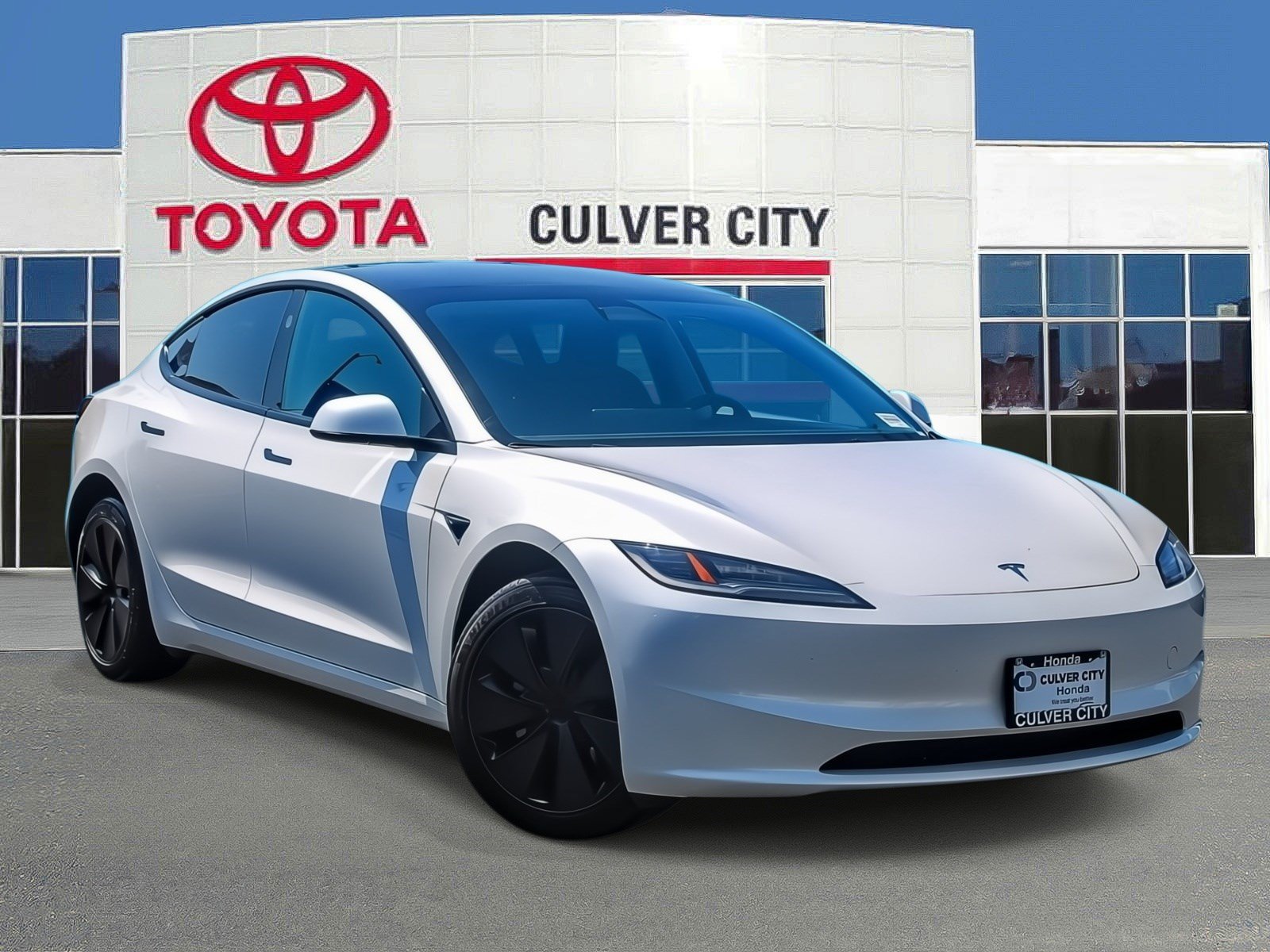 Used 2025 Tesla Model 3 Long Range RWD image 1
