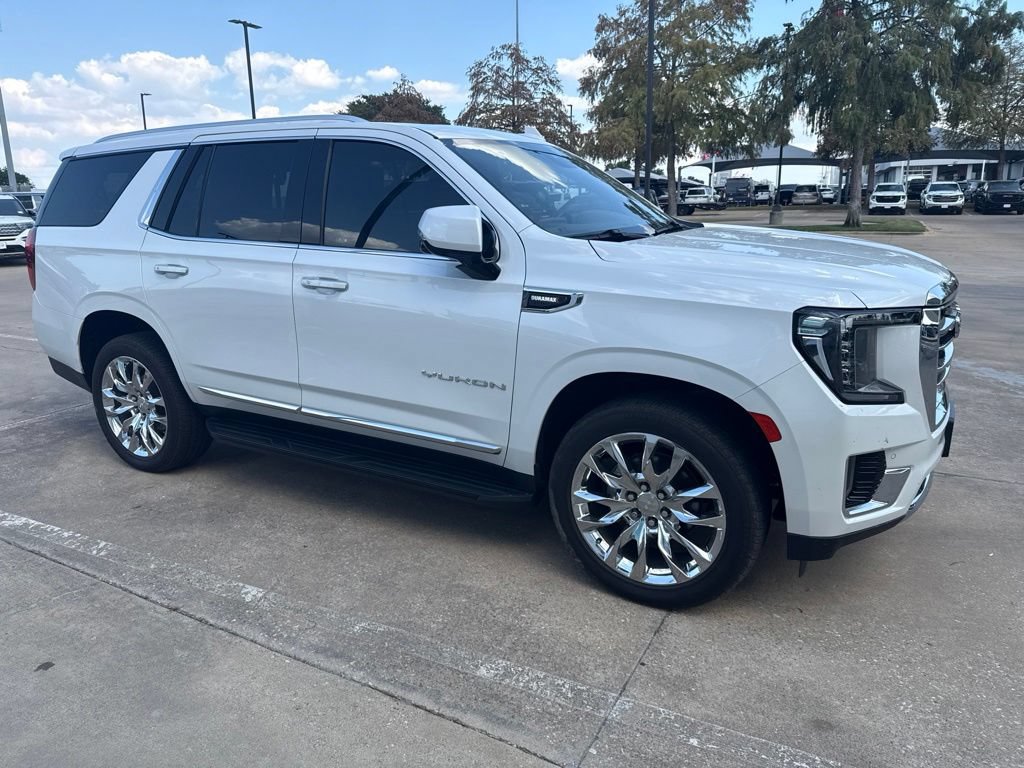 Used 2023 GMC Yukon SLT w/ SLT Luxury Package AWD/4WD image 16