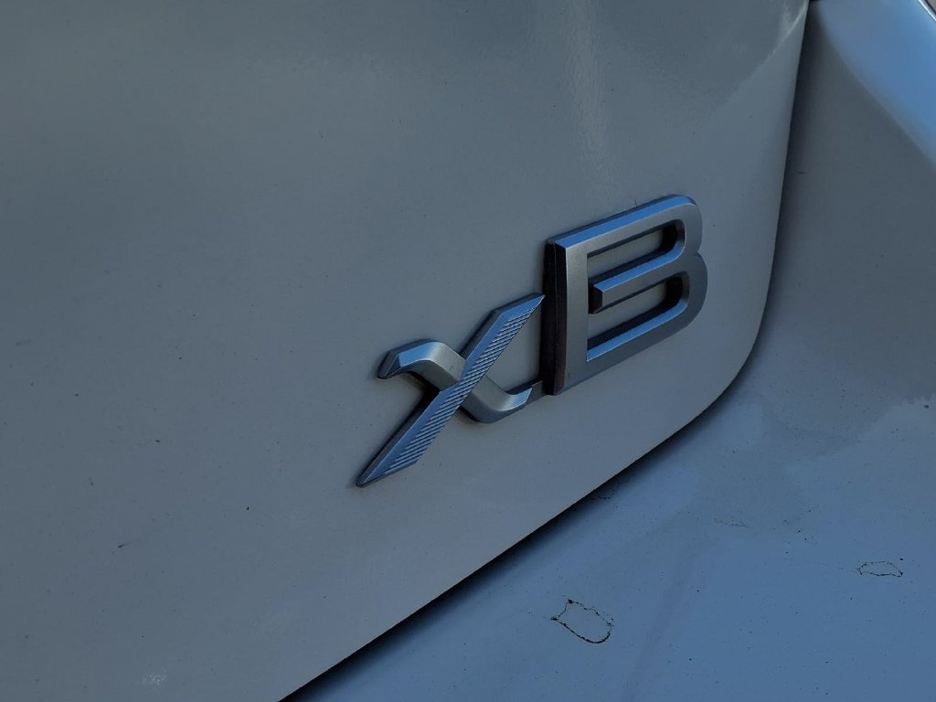 Used 2012 Scion xB FWD image 8